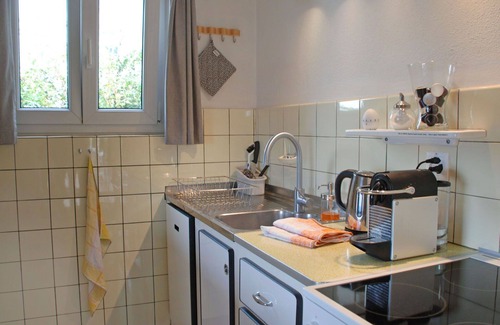 Aldesago House | Cosy apartment in villa with private pool, WIFI, TV, terrace, pets allowed and panoramic view