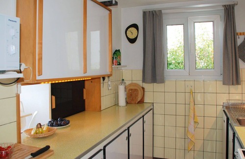 Aldesago House | Cosy apartment in villa with private pool, WIFI, TV, terrace, pets allowed and panoramic view