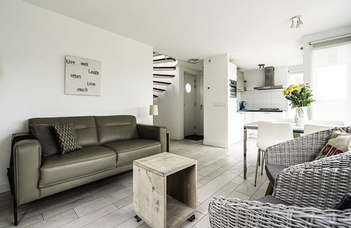 Municipality of Vlissingen House | Cosy apartment in villa for 4 guests with WIFI, TV, terrace and pets allowed