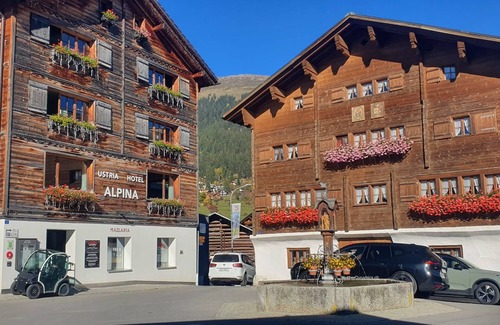 Tavanasa Apartment | Cosy apartment with mountain view