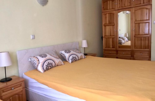 Odesos Apartment | Cosy Apartment with beautiful terrace in the heart of Varna