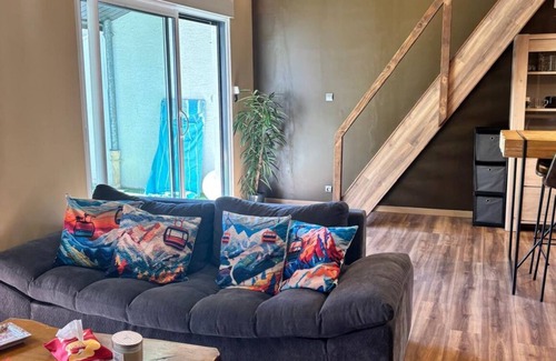 Sallanches Apartment | Cosy apartment with sunny terrace 3 mns from town center