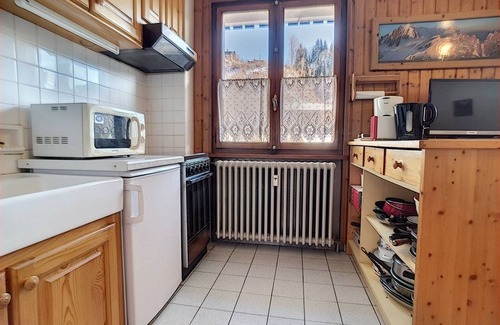 Les Gets Apartment | Cosy Apt for 4, Wi-Fi, Balcony, Near Ski Slopes & Village - Les Gets