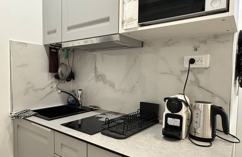 Paris City Center Apartment | Cosy APT with elevator 3 mins to Musee Louvre