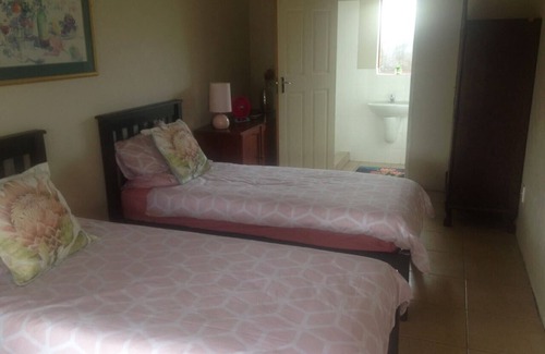 Kidd's Beach House | Cosy beach house with ocean view