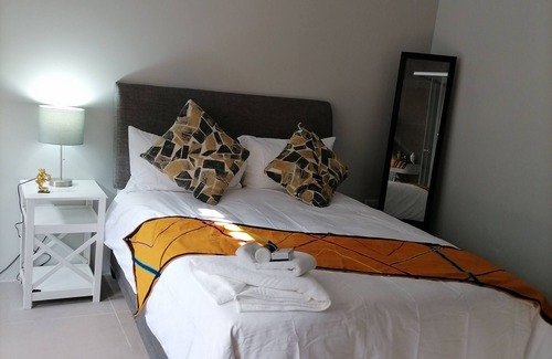Khayelitsha Bed & Breakfast | Cosy bnb in a secluded part of Ilitha Park, khayelitsha