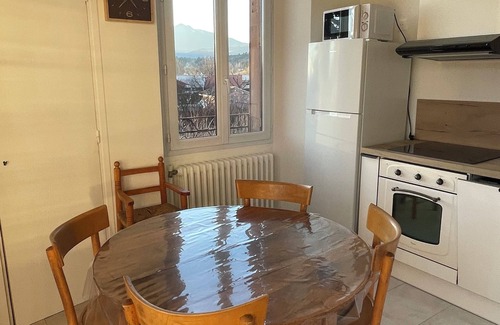 Chateauvieux Apartment | Cosy, bright apartment in a character house. Ideally located