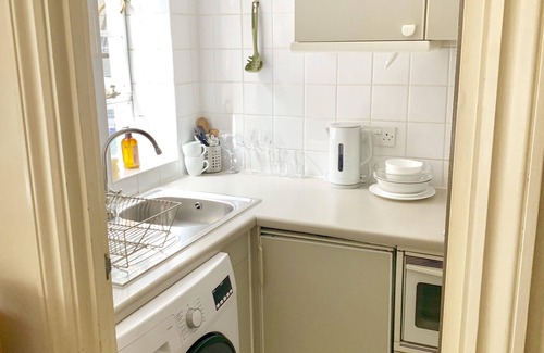 Brompton & Hans Town Apartment | Cosy Central Chelsea Condo