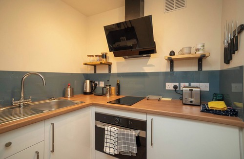 Perth Apartment | Cosy City Centre Apartment with Kitchen