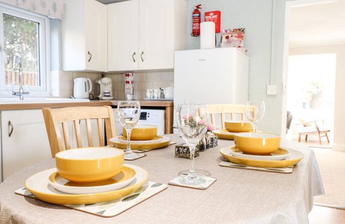 Cooden Cottage | Cosy Cottage