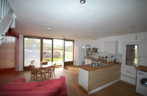 Brecon House | Cosy Cottage in heart of the Brecon Beacons National Park.