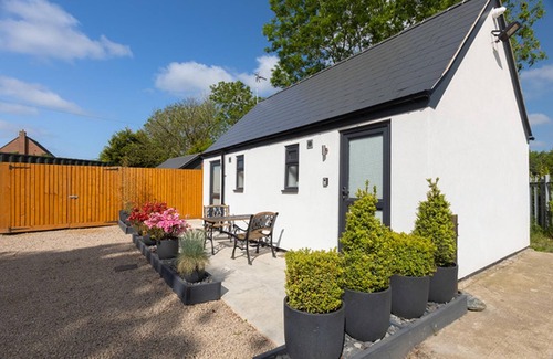 Gumley Apartment | Cosy Double or Twin Studio Near Shearsby, England