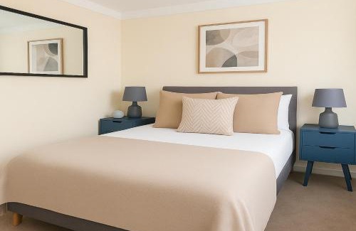 Wandsworth Apartment | Cosy Double Room in Southfields