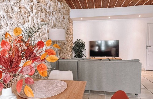 Martigues Apartment | Cosy downtown apartment