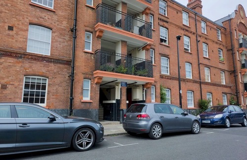 Stepney Green Apartment | Cosy Flat in Stepney Green I PTK