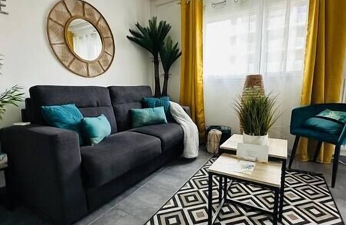 La Joliette Apartment | Cosy flat Marseille Joliette, secured parking lot, Age minimum