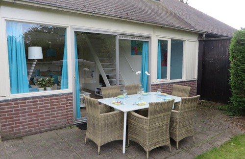 Stavenisse House | Cosy four-person bungalow