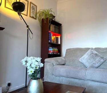 Mapperley Apartment | Cosy Ground Floor Apartment With Fantastic Transport Links