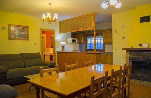 Nechite House | Cosy house in complex with swimming pool in Válor