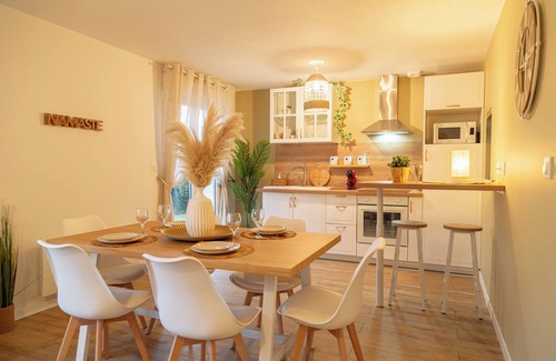 Pont-de-L'Arche House | COSY HOUSE ON THE BANKS OF THE EURE