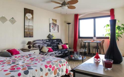 Gambetta Apartment | Cosy - Negresco - AC - 5 min walk to Beach