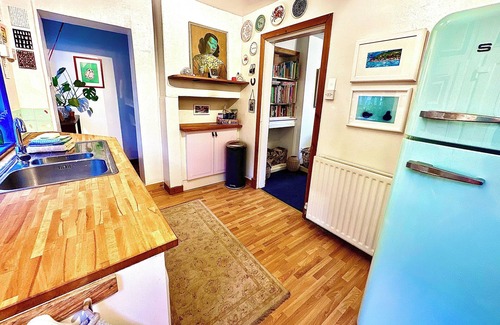 Cairnbaan Cottage | Cosy Pet-Friendly Family Cottage Beside Crinan Canal Enclosed Garden Wood Burner