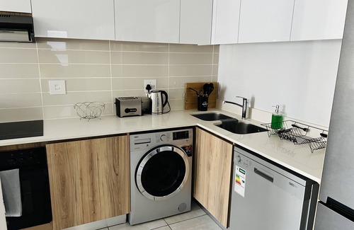 Silver Lakes Apartment | Cosy Pretoria Apartment nHome away from home.