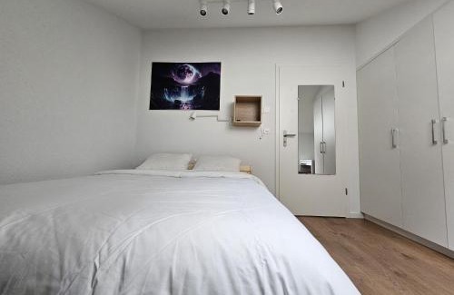 Lausanne Hotel | Cosy private room in Lausanne center