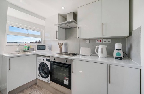 Tooting Apartment | Cosy Stay – The Perfect London Base, with Easy Tube to Top Attractions.