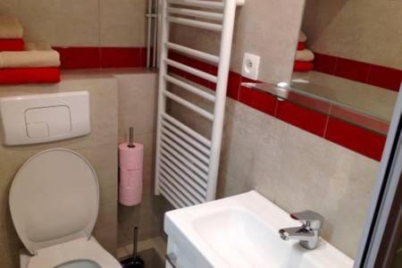 La Celle-sous-Gouzon Apartment | Cosy studio near Grand Boulevard