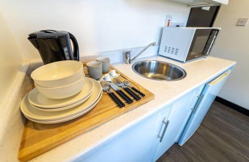 Selly Oak Apartment | Cosy top floor studio available near the city!