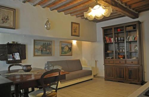 Sassetta Apartment | Cosy town Appartment