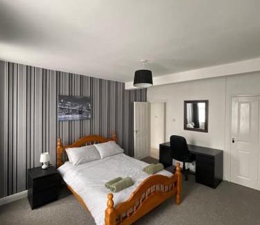 Cleator Moor Apartment | CosyFlat2 Base for C2C Western Lakes Sellafield Contractors