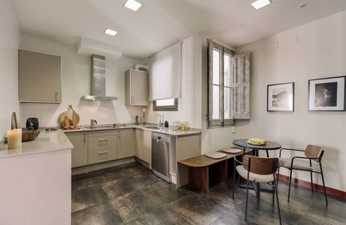 L'Antiga Esquerra de l'Eixample Apartment | Cotoca - 3 bedrooms and balcony in Eixample Dreta
