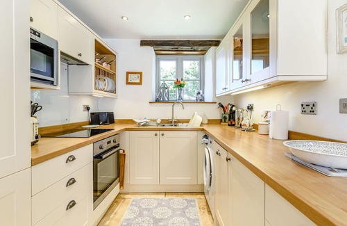 Fylingdales Cottage | COTTAGE ANTON, pet friendly, character holiday cottage in Ravenscar