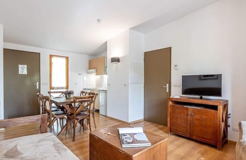 Eppe-Sauvage Cabin | Cottage cosy pour 7 | Terrasse et cuisine privées!