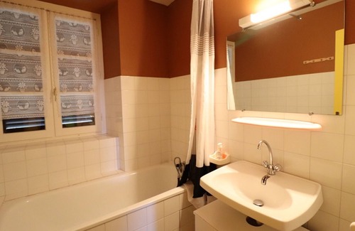 Lorcieres Cottage | Cottage for 3 with TV and pets allowed in Lorcières