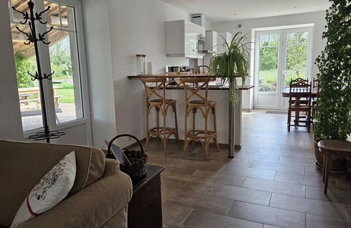 Chatuzange-le-Goubet House | Cottage in the countryside