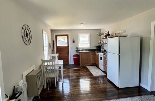 Houghton Cottage | Cottage in Oskar Bay, along Houghton Portage Canal