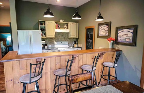 Beasley Cottage | Cottage in "The Woods Nelson" with Lake Views