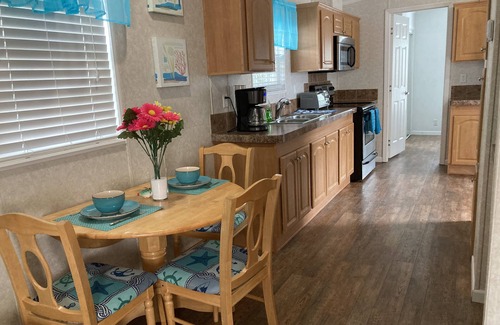 Lake Placid Resort | Cottage@Lake Grassy Resort Special Monthly Rates. Jan-April 90 day Minimum