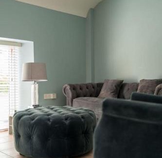 Belcoo Apartment | Cottage Lawn Apartment