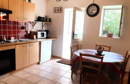 Luzille Cottage | Cottage near Loire castles, pets allowed