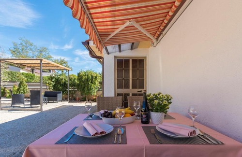 Musalez House | Cottage Nilda I