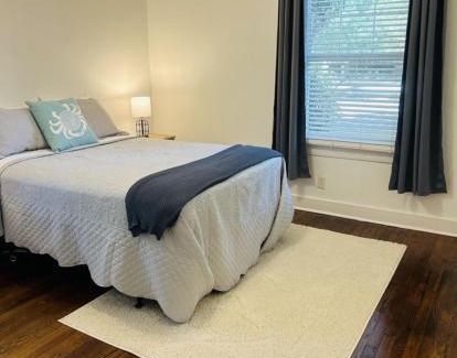 Gulfport House | Cottage on Broadmoor