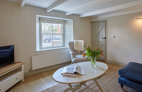 Charlestown House | Cottage on Charlestown Harbour, Private Parking