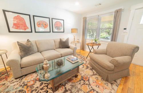 Northwest Quadrant House | Cottage on Greene! Downtown Beaufort several Blocks Away and Parris Island a 10 Minute Drive