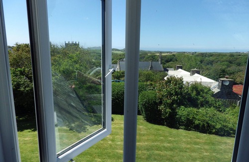 St Davids House | Cottage Overlooking The Cathedral Of St Davids