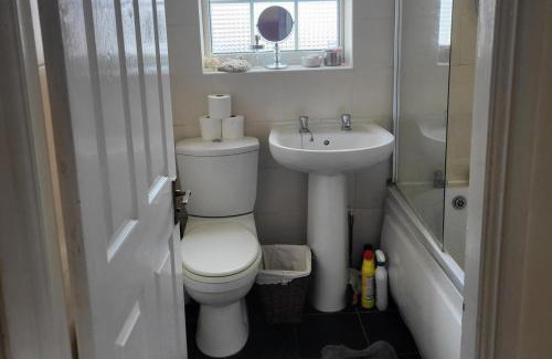 Chorley House | Cottage - Sleeps 4 - Garden - Parking