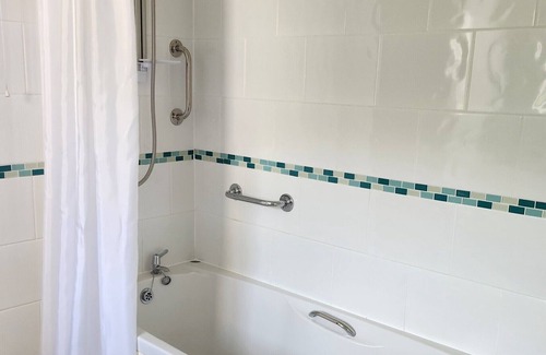 Backbarrow Cottage | Cottage - sleeps 4, pet friendly, real fire